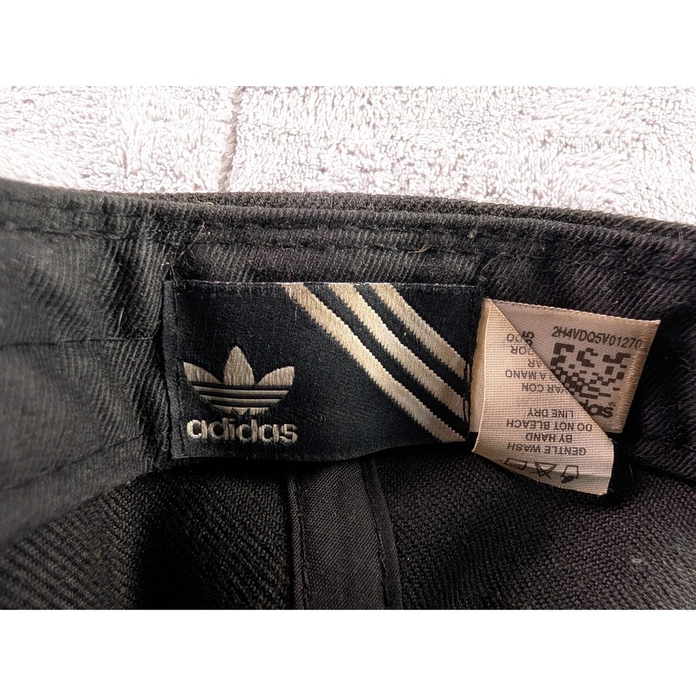 Adidas Originals Trefoil Snapback Hat Black Green Bottom Flat Brim Cap RN 90288 - Picture 7 of 8
